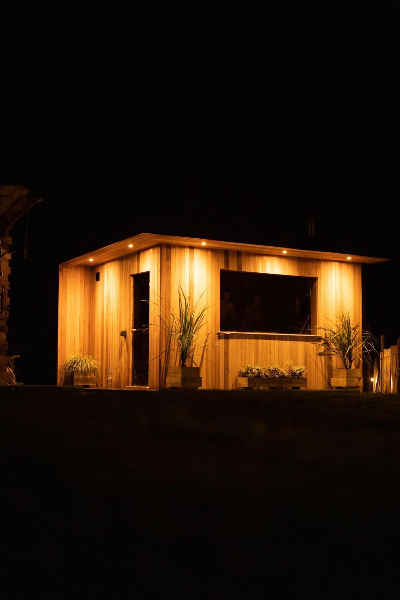 Rostrevor Mountain Lodge - Glamping Pods - Revive Sauna & Hot Tubs 外观 照片