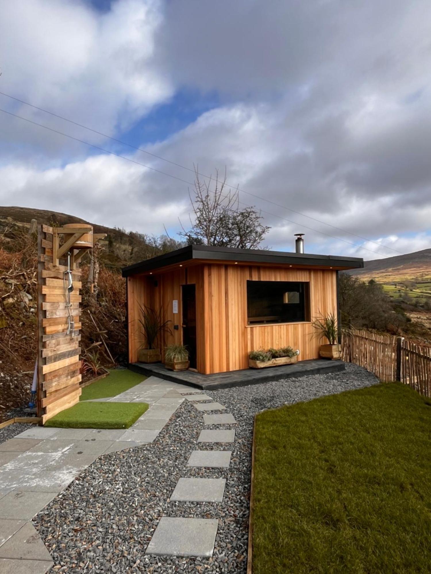Rostrevor Mountain Lodge - Glamping Pods - Revive Sauna & Hot Tubs 外观 照片