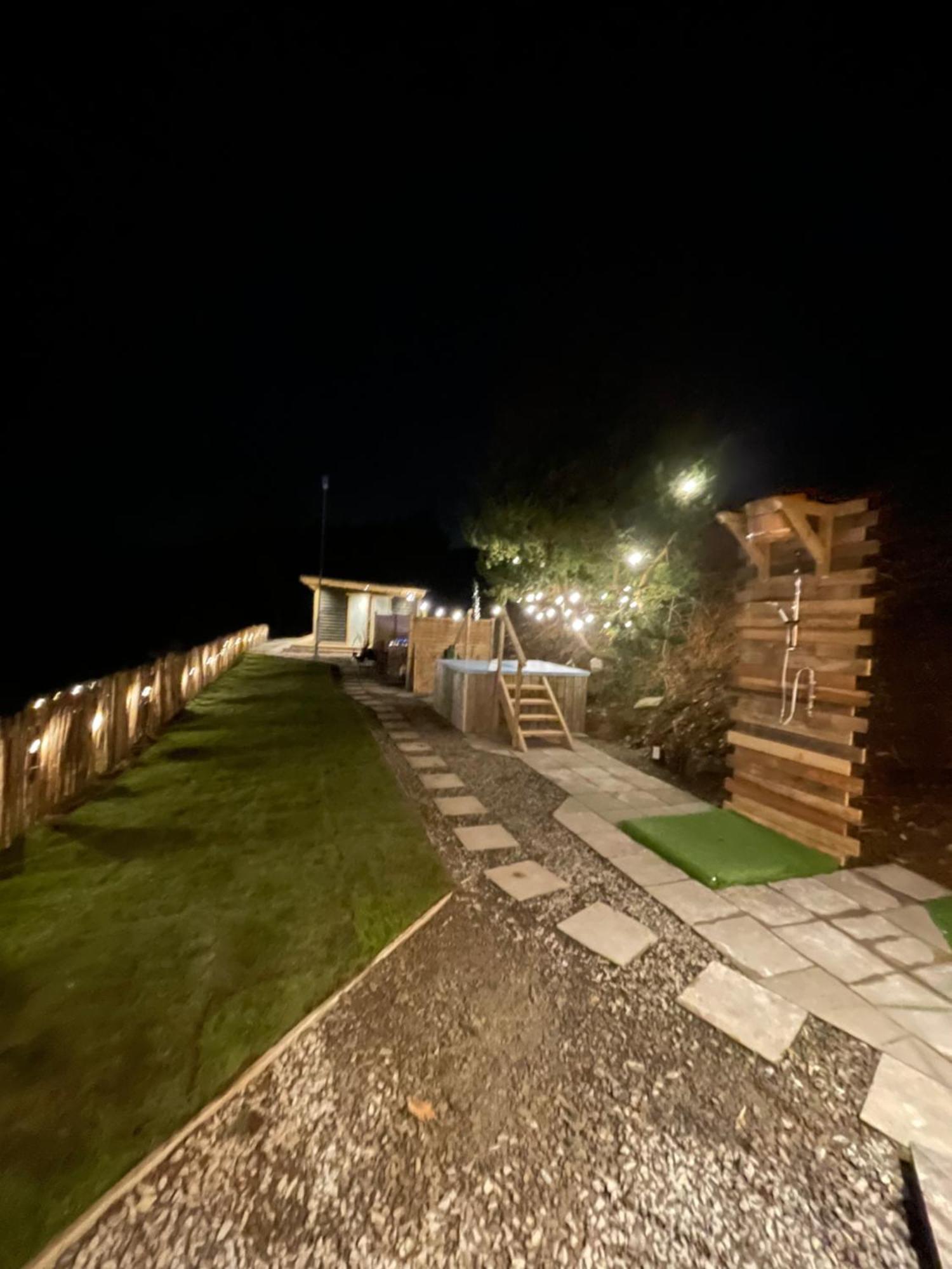 Rostrevor Mountain Lodge - Glamping Pods - Revive Sauna & Hot Tubs 外观 照片