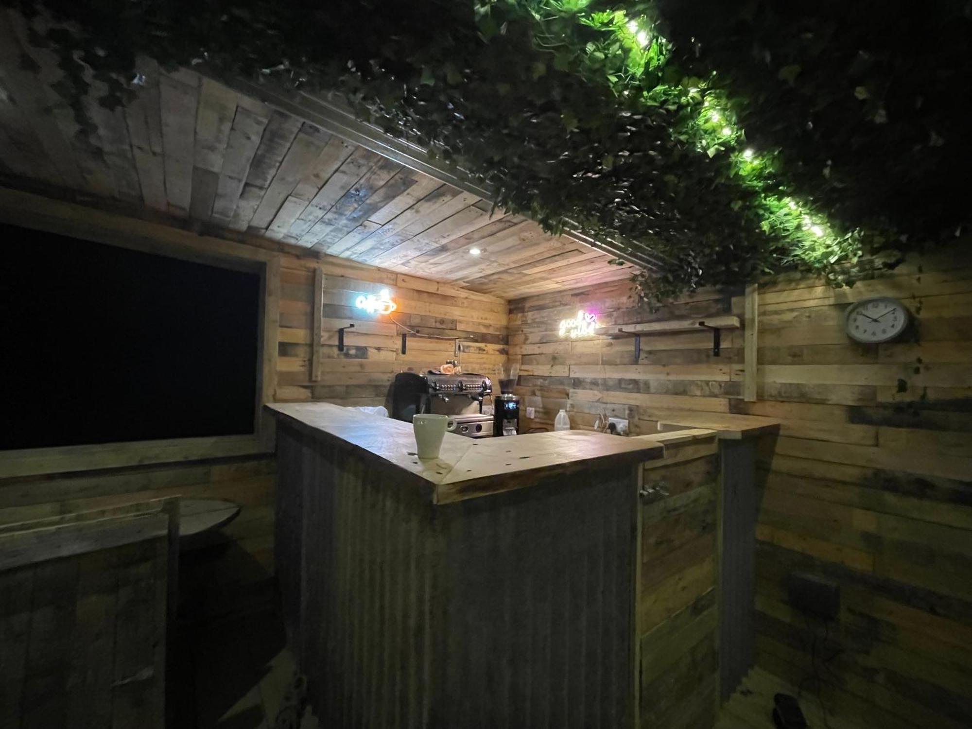 Rostrevor Mountain Lodge - Glamping Pods - Revive Sauna & Hot Tubs 外观 照片