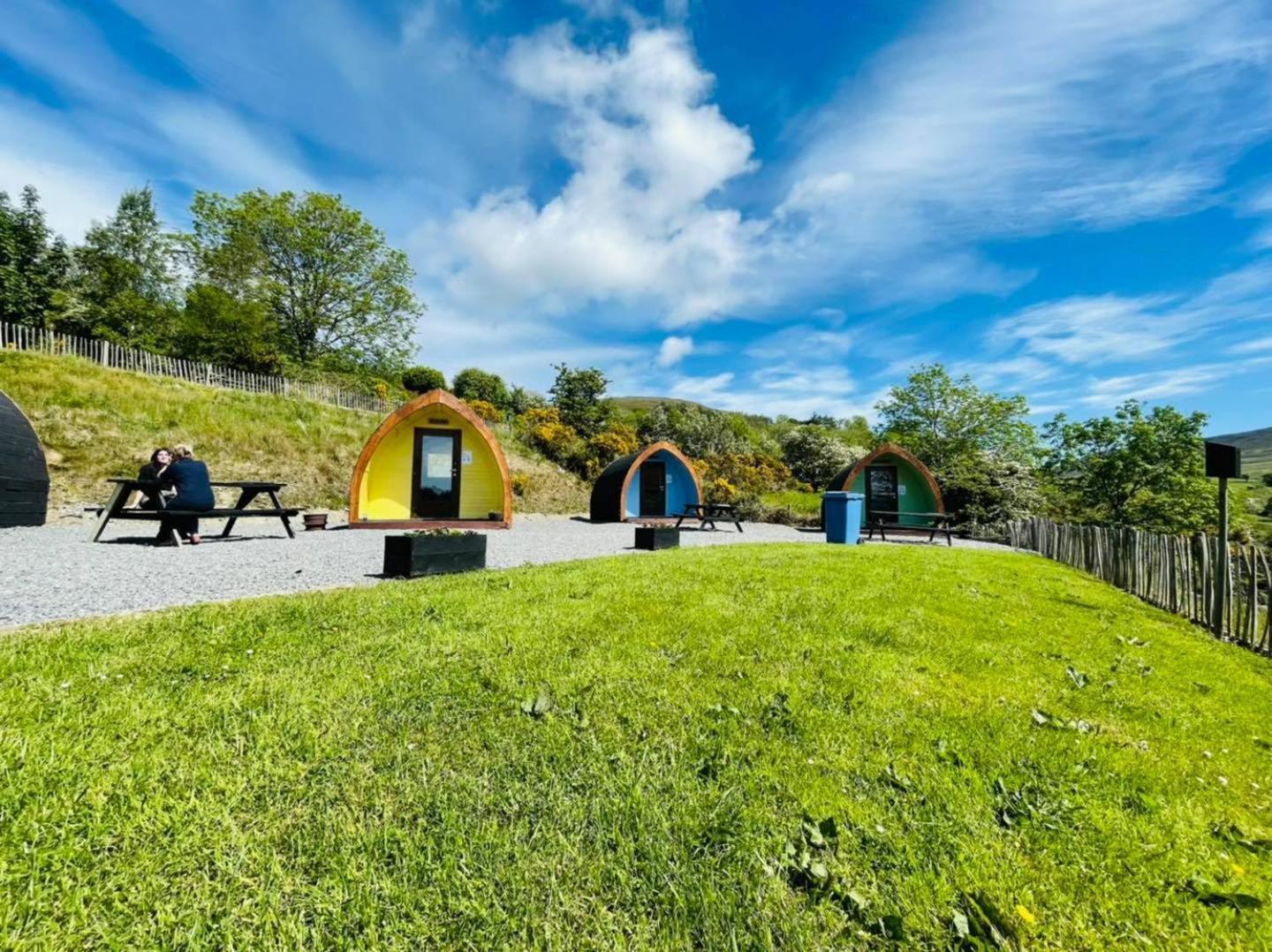 Rostrevor Mountain Lodge - Glamping Pods - Revive Sauna & Hot Tubs 外观 照片